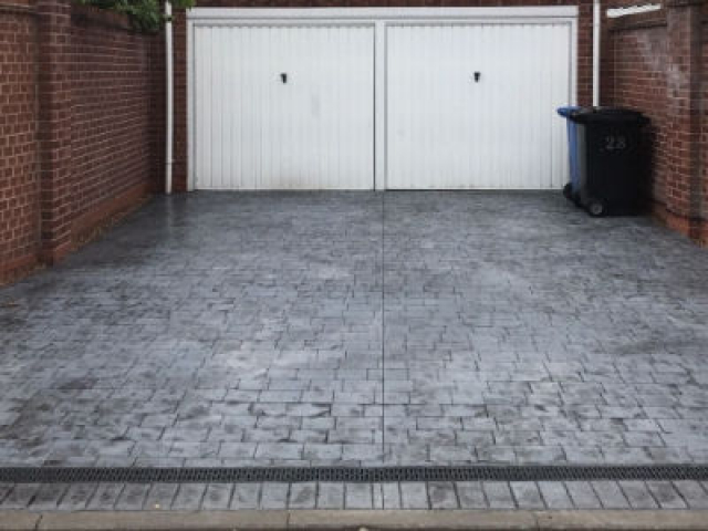 Resurface driveway Timperley