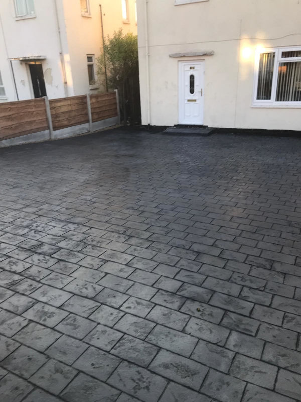New London Cobble Pattern Imprinted Concrete Driveway in Wythenshawe