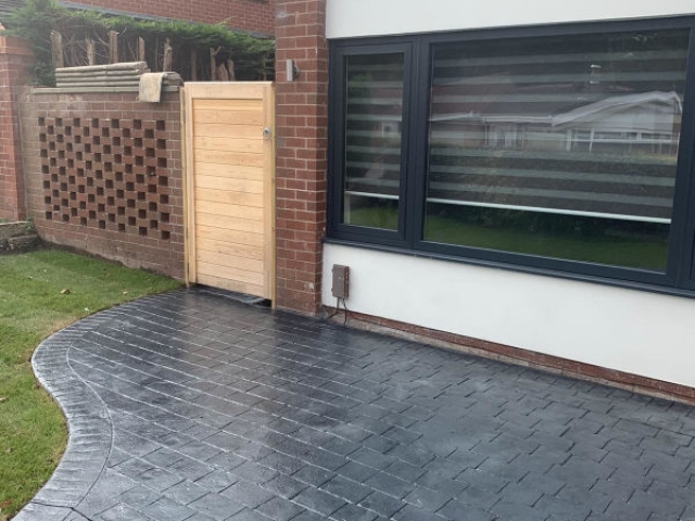New driveway in Heald Green, Stockport by Lasting Impressions Driveways